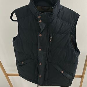 Orvis Men’s Waxed Down Puffer Vest Navy Size Medium never worn with tags